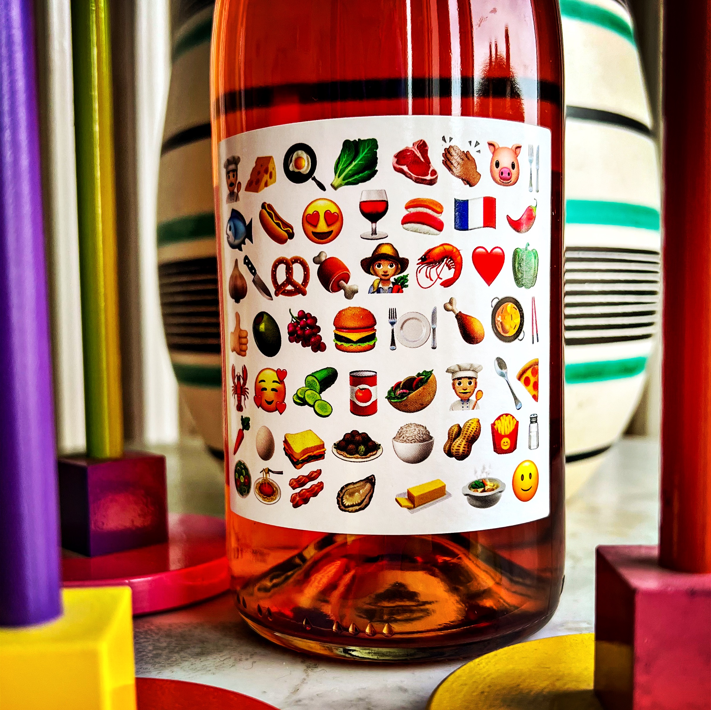 emoji wine vin chai d'idées - commercialisation Arbeau